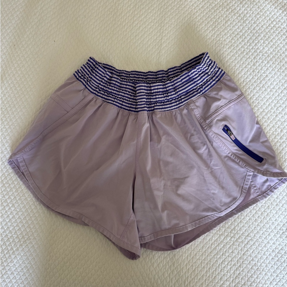 Lululemon Tracker Shorts Size 6